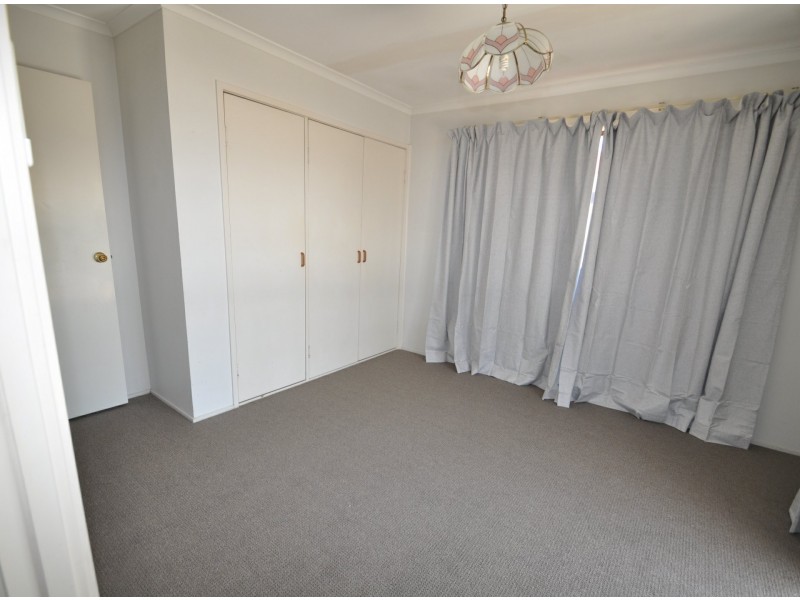 12 Whites Road, Manly West QLD 4179