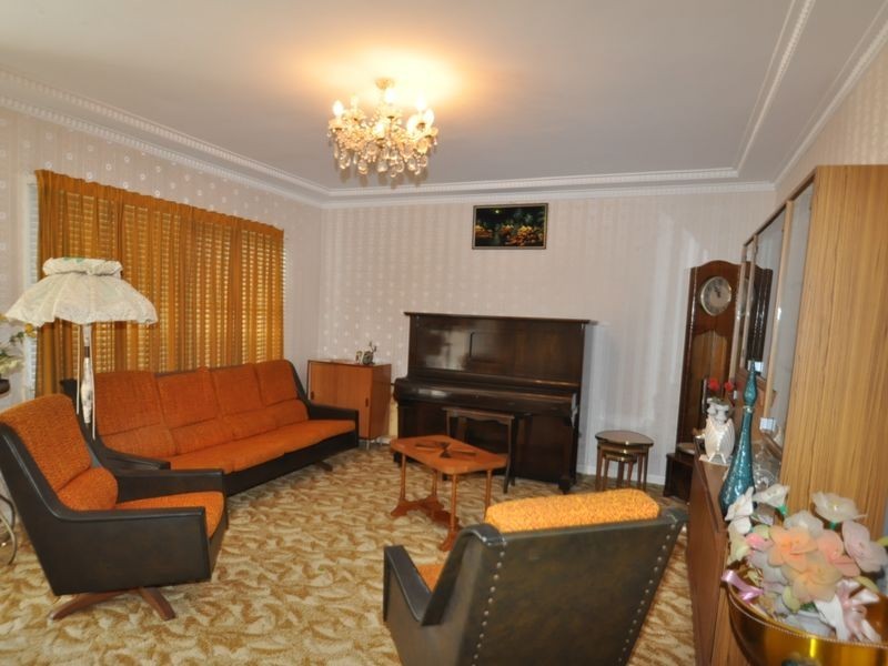 36 Oceana Tce, Manly QLD 4179