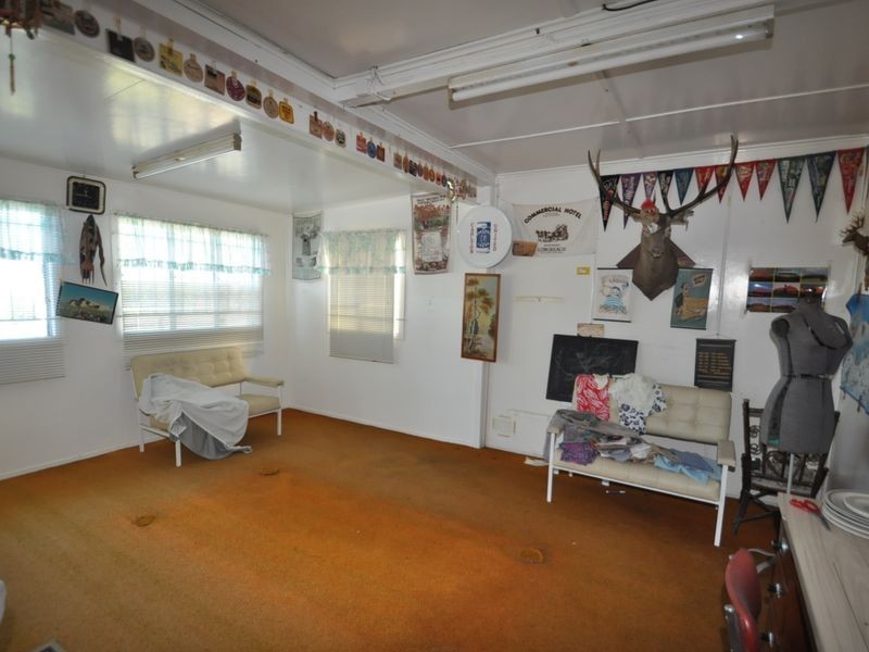 36 Oceana Tce, Manly QLD 4179