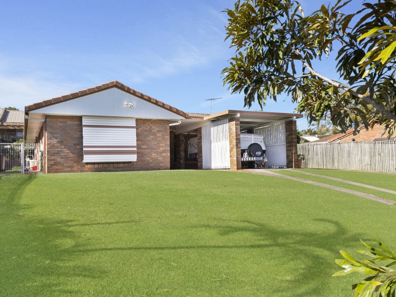 16 Plaza St, Wynnum West QLD 4178