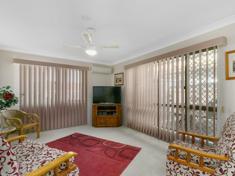 16 Plaza St, Wynnum West QLD 4178