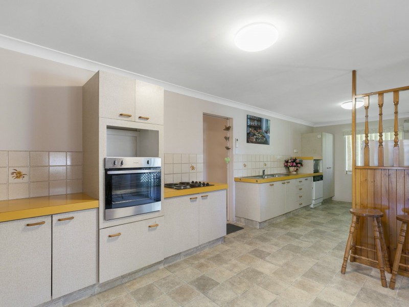 16 Plaza St, Wynnum West QLD 4178