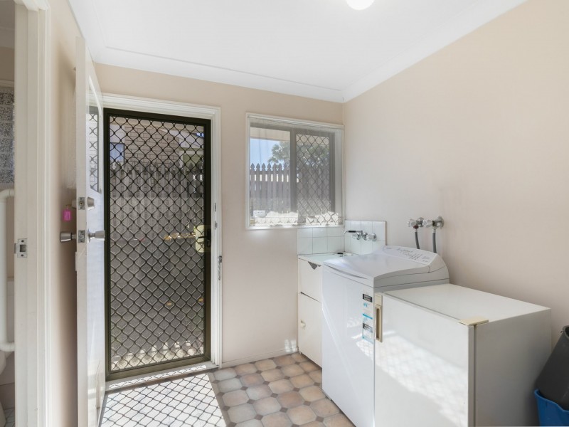 16 Plaza St, Wynnum West QLD 4178