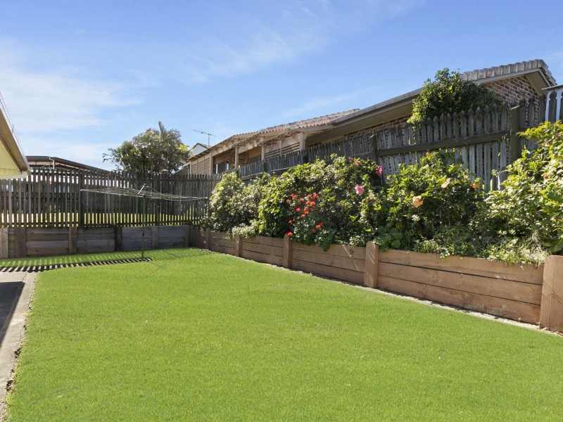 16 Plaza St, Wynnum West QLD 4178