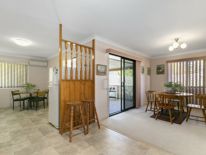 16 Plaza St, Wynnum West QLD 4178