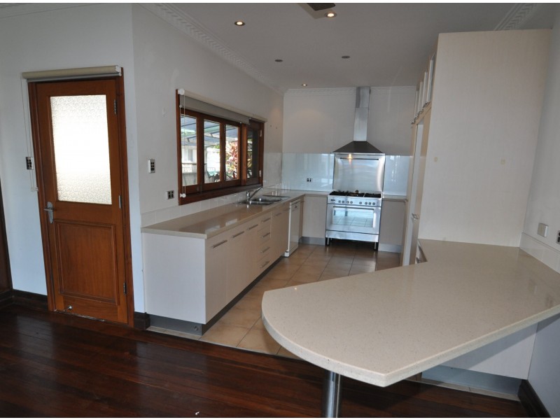 22 Benalla St, Manly QLD 4179