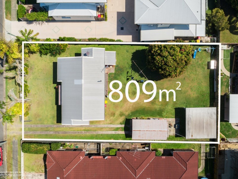 11 Drayton Tce, Wynnum QLD 4178