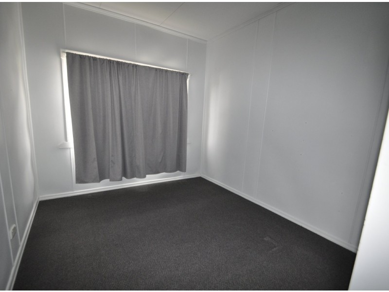 11 Drayton Tce, Wynnum QLD 4178