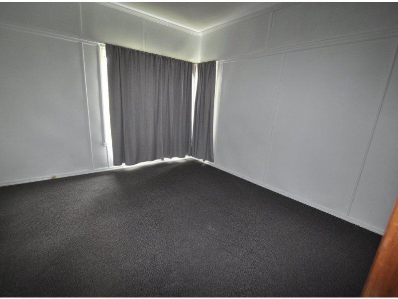 11 Drayton Tce, Wynnum QLD 4178