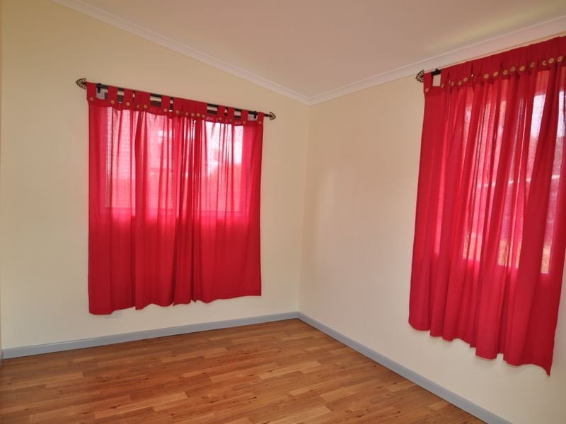 6 Crown St, Wynnum QLD 4178