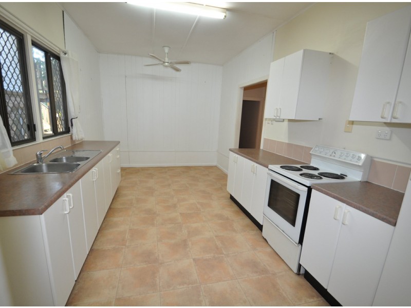 53 Richard Street, Lota QLD 4179