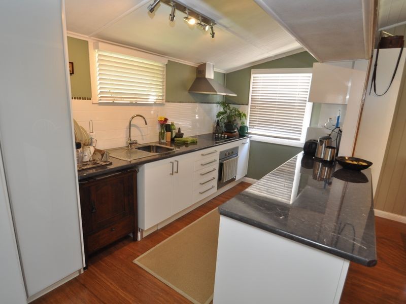 10 Elm St, Wynnum QLD 4178