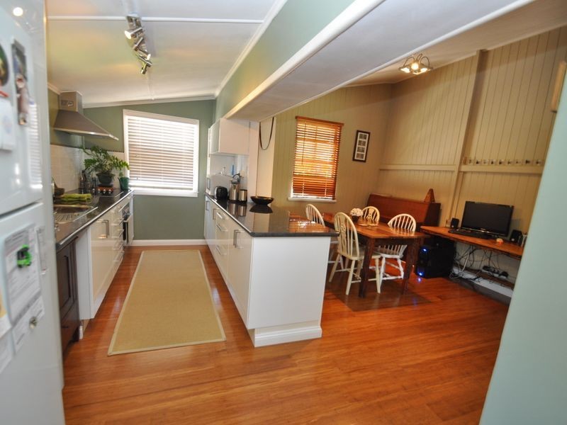 10 Elm St, Wynnum QLD 4178