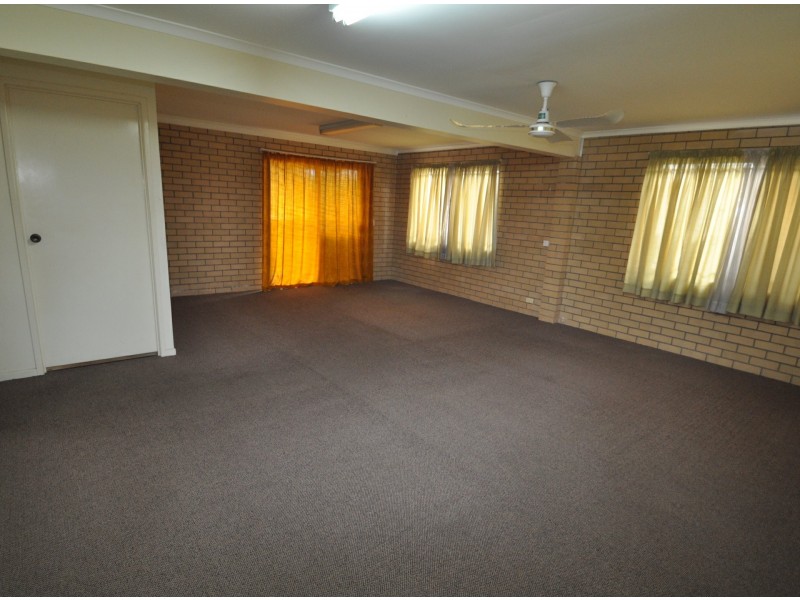 9 Montrose Pde, Wynnum West QLD 4178