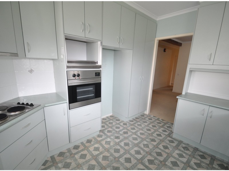 9 Montrose Pde, Wynnum West QLD 4178