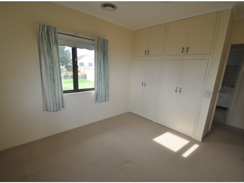 9 Montrose Pde, Wynnum West QLD 4178