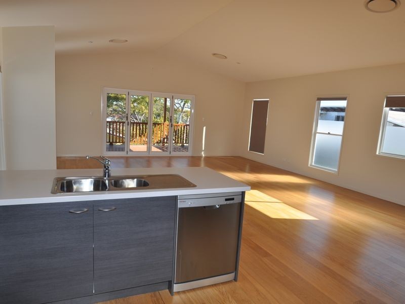 26 Haylock St, Wynnum QLD 4178
