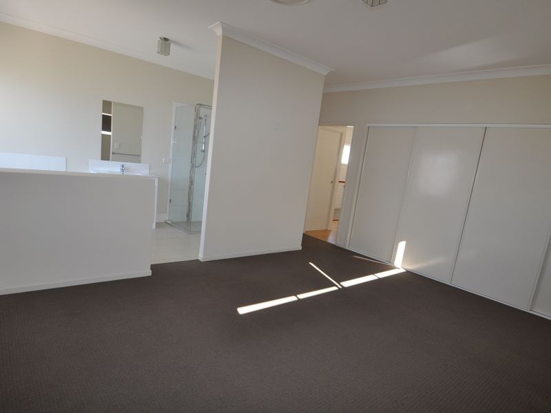 26 Haylock St, Wynnum QLD 4178
