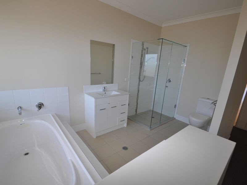 26 Haylock St, Wynnum QLD 4178