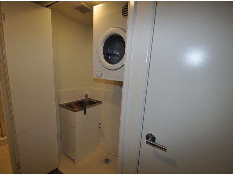 2/65 Ronald Street, Wynnum QLD 4178