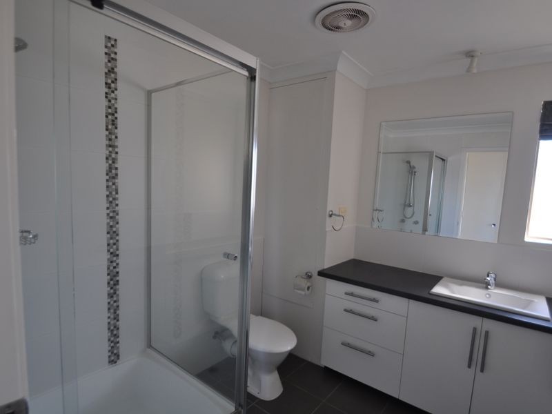 16/127 Wynnum Esplanade, Wynnum QLD 4178