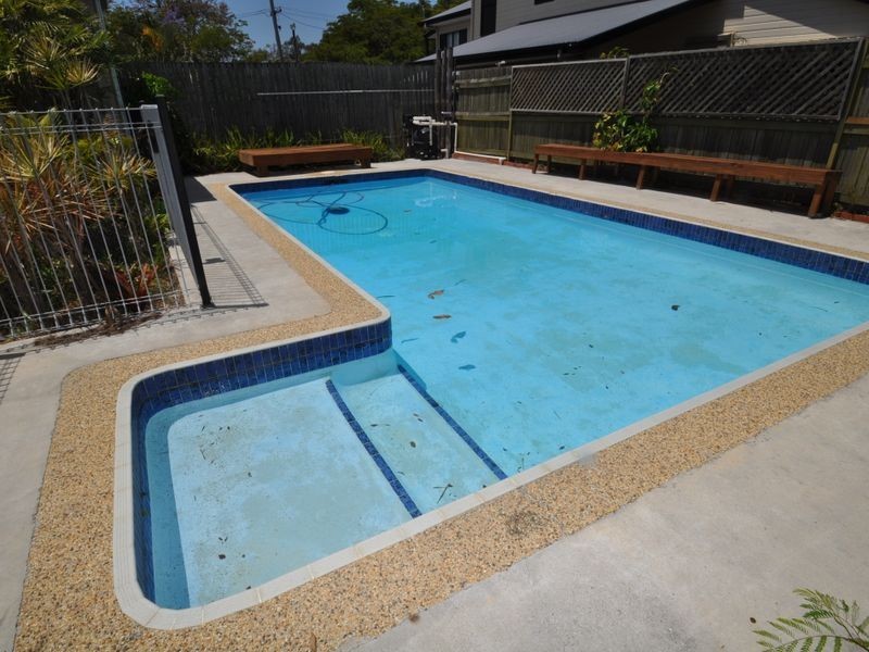 187 McIlwratih Ave, Norman Park QLD 4170