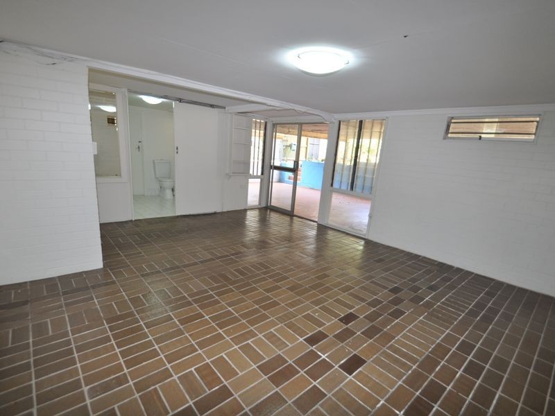 187 McIlwratih Ave, Norman Park QLD 4170