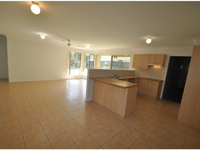 51 Manietta Street, Wynnum West QLD 4178