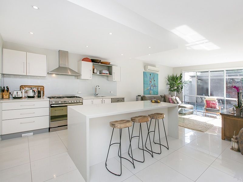 29 Coolana Street, Lota QLD 4179