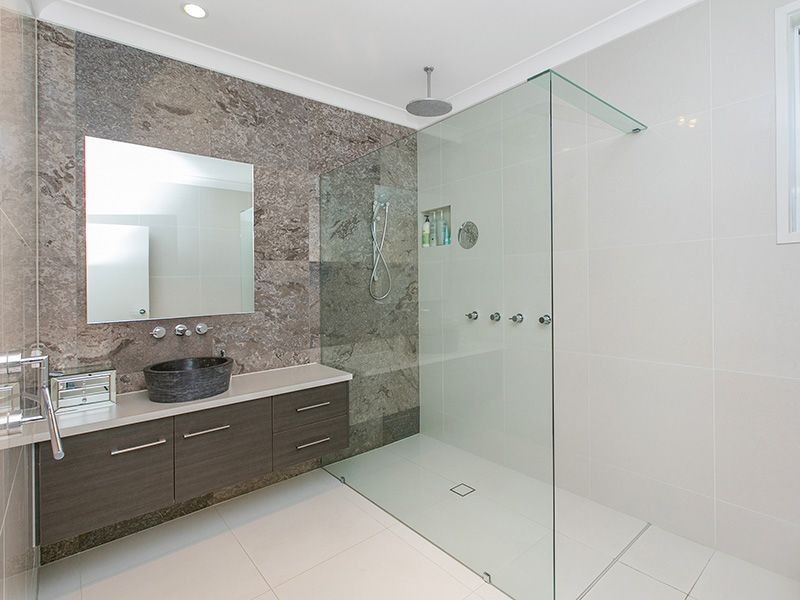 29 Coolana Street, Lota QLD 4179