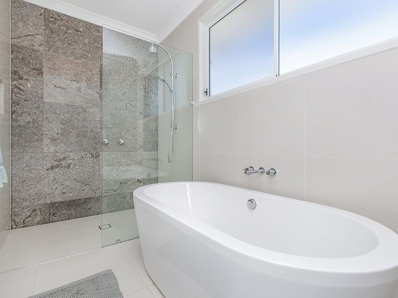 29 Coolana Street, Lota QLD 4179