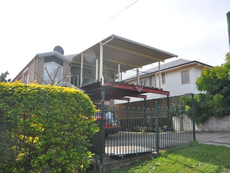 28 Rodney St, Wynnum West QLD 4178