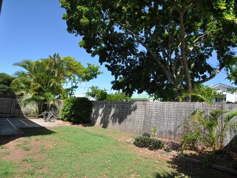 1/27-29 Agnes Street, Wynnum QLD 4178