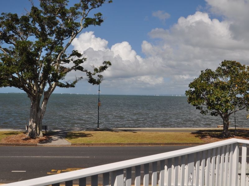 55 Waterloo Esplanade, Wynnum QLD 4178