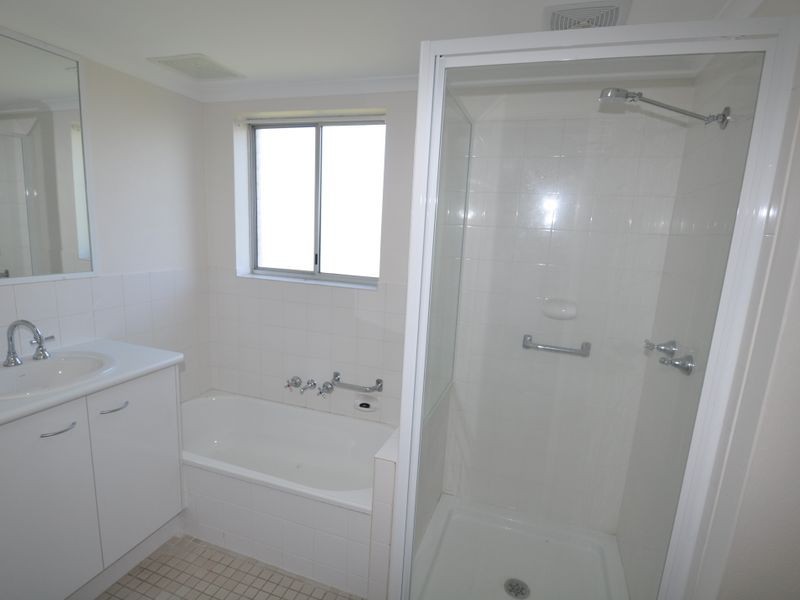 1/13 Bride Street, Wynnum QLD 4178