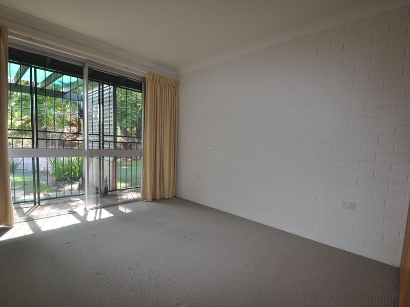 3/10 Preston Road, Manly QLD 4179