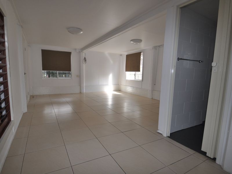 111 Worthing Street, Wynnum QLD 4178