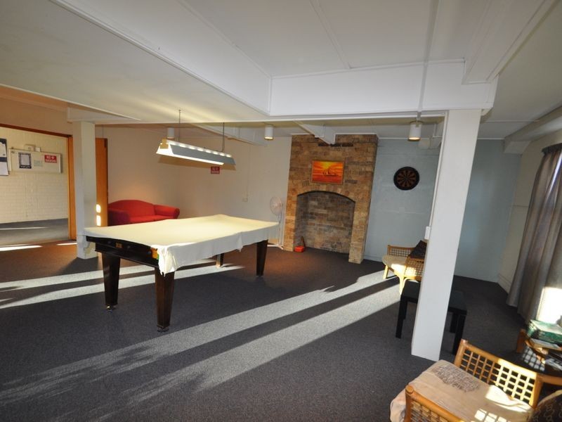 10 Preston Road, Manly QLD 4179