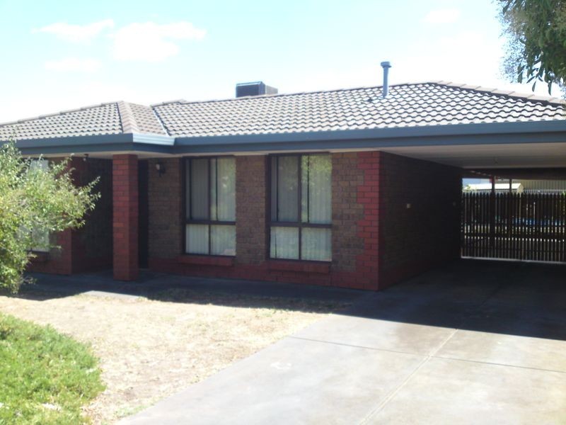 27 Rau Avenue, Evanston SA 5116