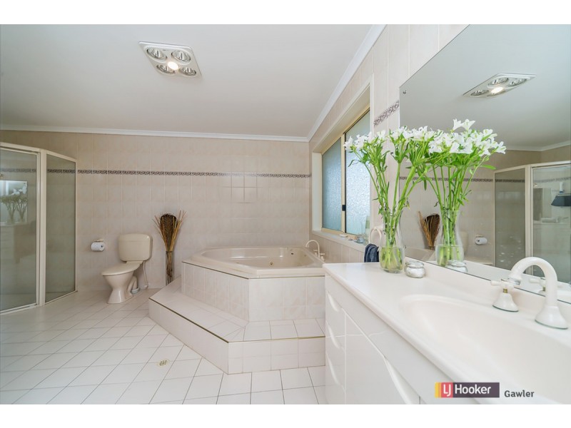 12 Plover Court, Hewett SA 5118