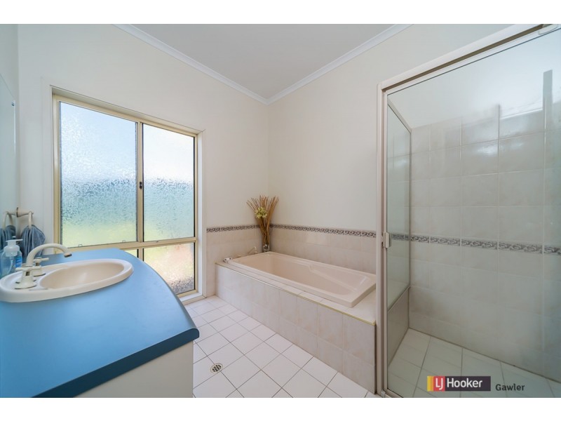 12 Plover Court, Hewett SA 5118