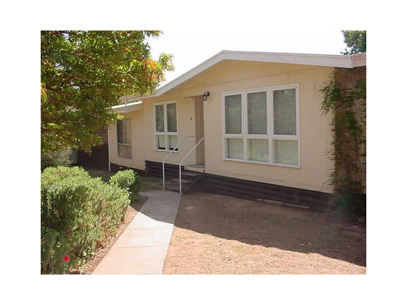 15 Russell Street, Evanston Park SA 5116