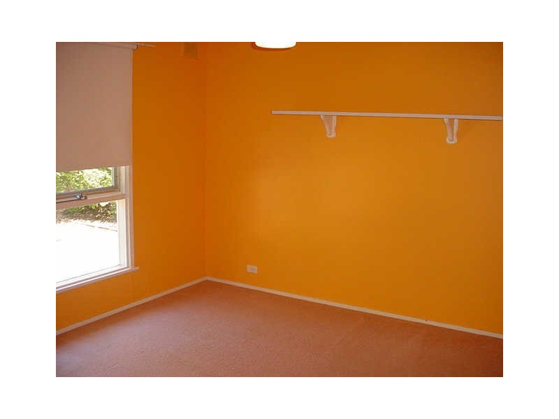 15 Russell Street, Evanston Park SA 5116