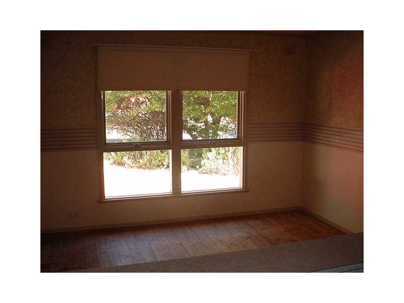 15 Russell Street, Evanston Park SA 5116