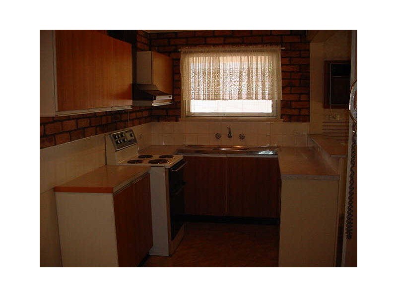 15 Russell Street, Evanston Park SA 5116