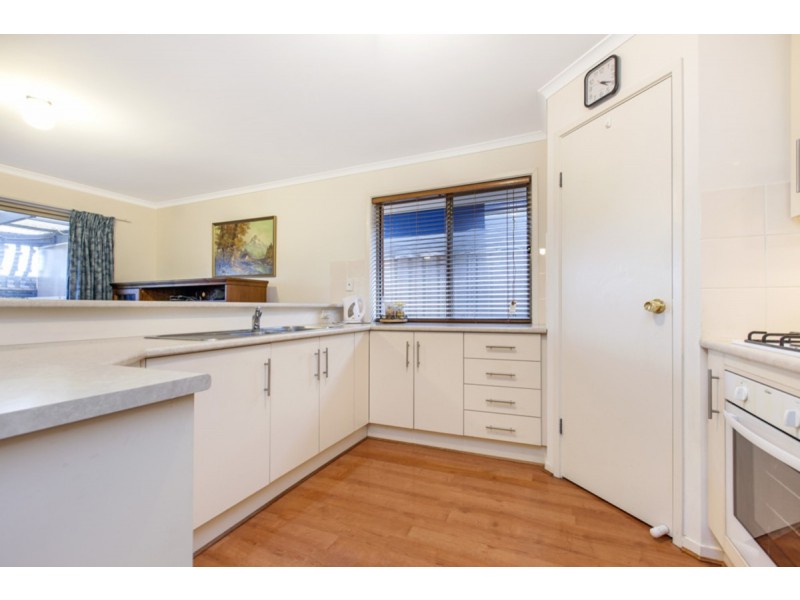 10 Tasos Drive, Munno Para West SA 5115