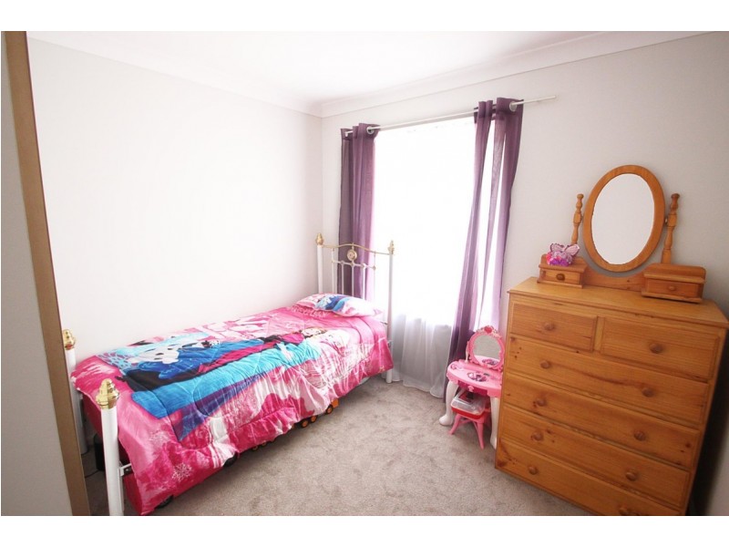 4 President Avenue, Andrews Farm SA 5114