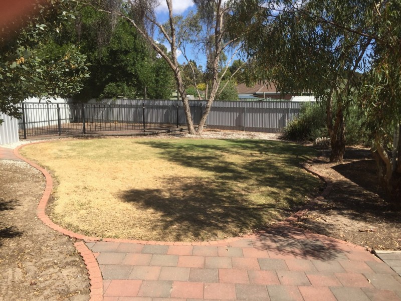 13 Mitchell Court, Williamstown SA 5351