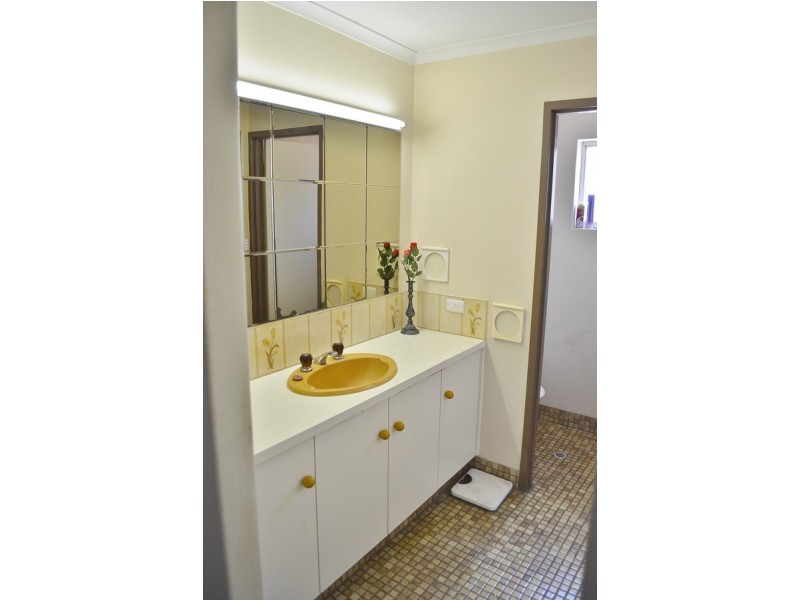 9 Burrows Street, Willaston SA 5118