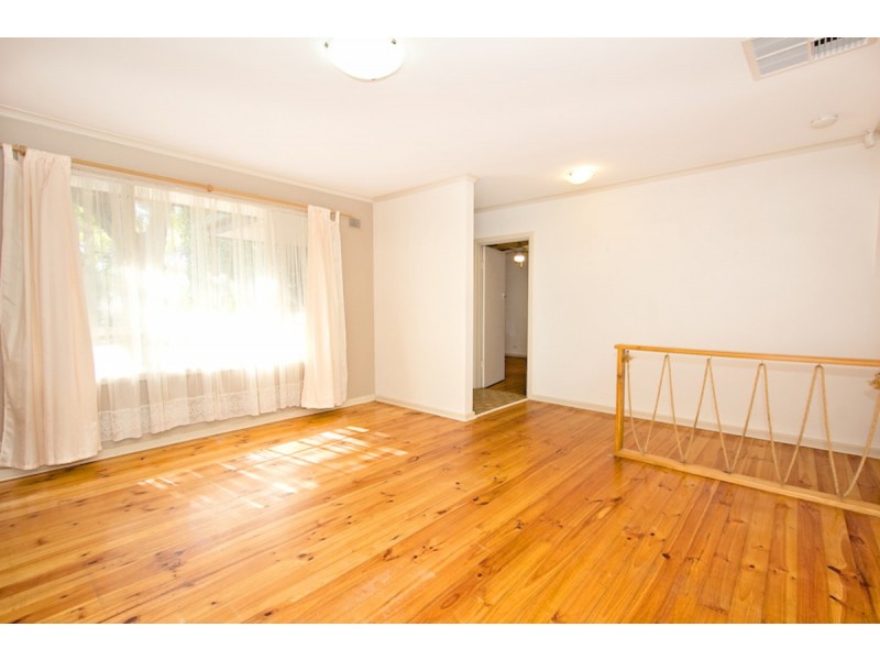 6 Heather Drive, Ridgehaven SA 5097